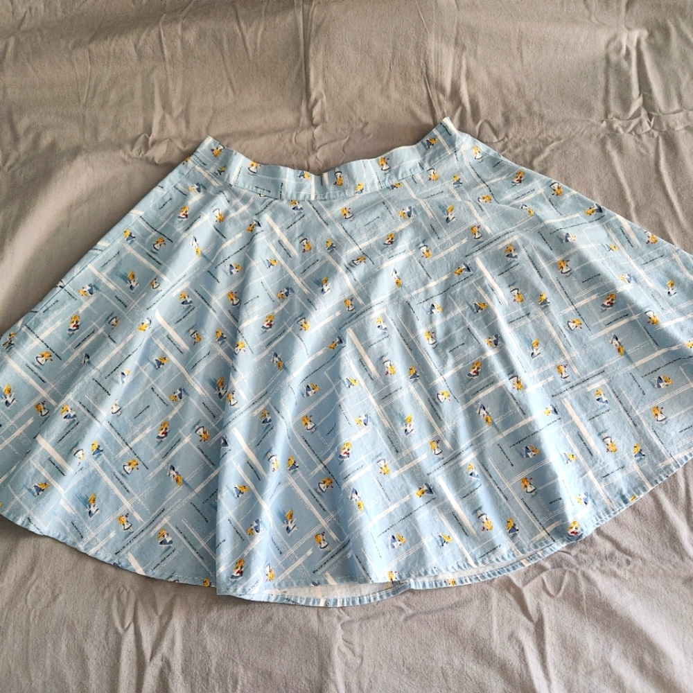 Alice in Wonderland skater skirt (Retrolicious)